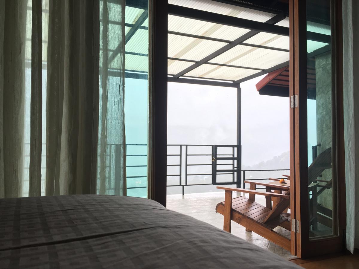 Bann Suan Maya Mae Rim Bagian luar foto